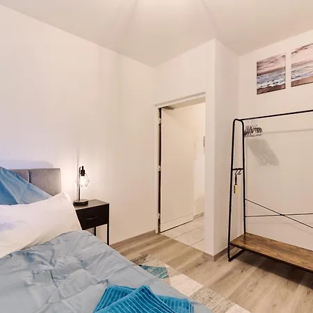 Casatua - Blue Design - Ruhig - Arbeitsplatz - Balkon *