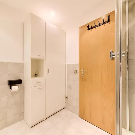 Апартаменты Casatua - Balkon - Arbeitsplatz - Ruhig - Messe - Wifi Вупперталь