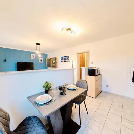 Casatua - Blue Design - Ruhig - Arbeitsplatz - Balkon *