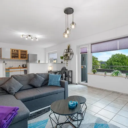 Casatua - Balkon - Arbeitsplatz - Ruhig - Messe - Wifi