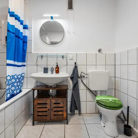 Casatua - Balkon - Arbeitsplatz - Ruhig - Messe - Wifi